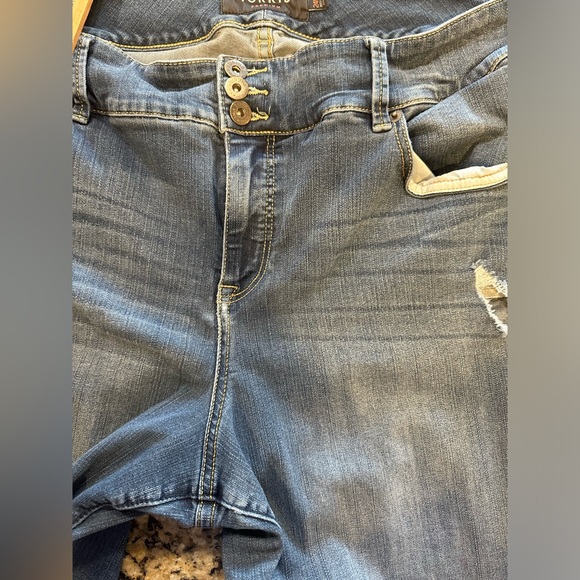 Torrid women’s Jeggings distressed skinny jeans plus size 24 R - Picture 8 of 10